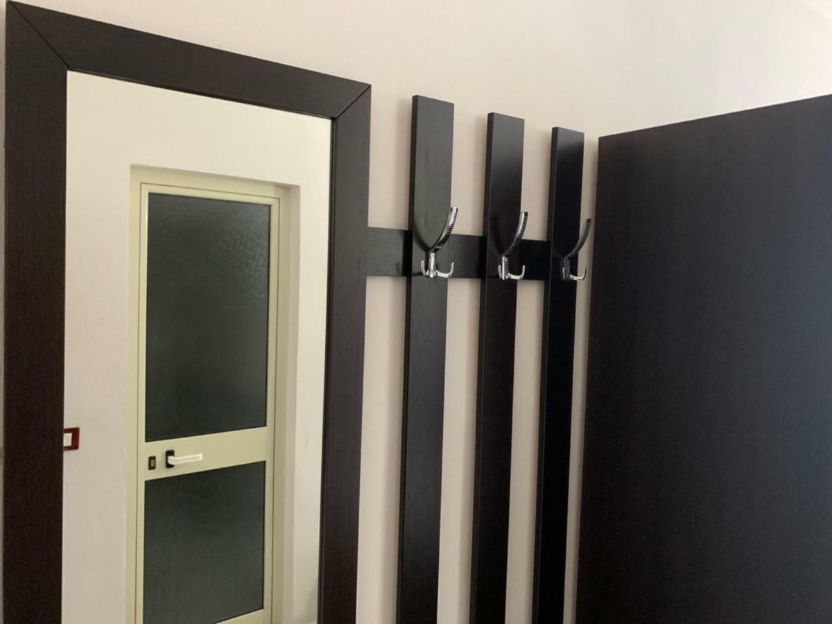 Hotel Ferrara Дуррес Екстер'єр фото